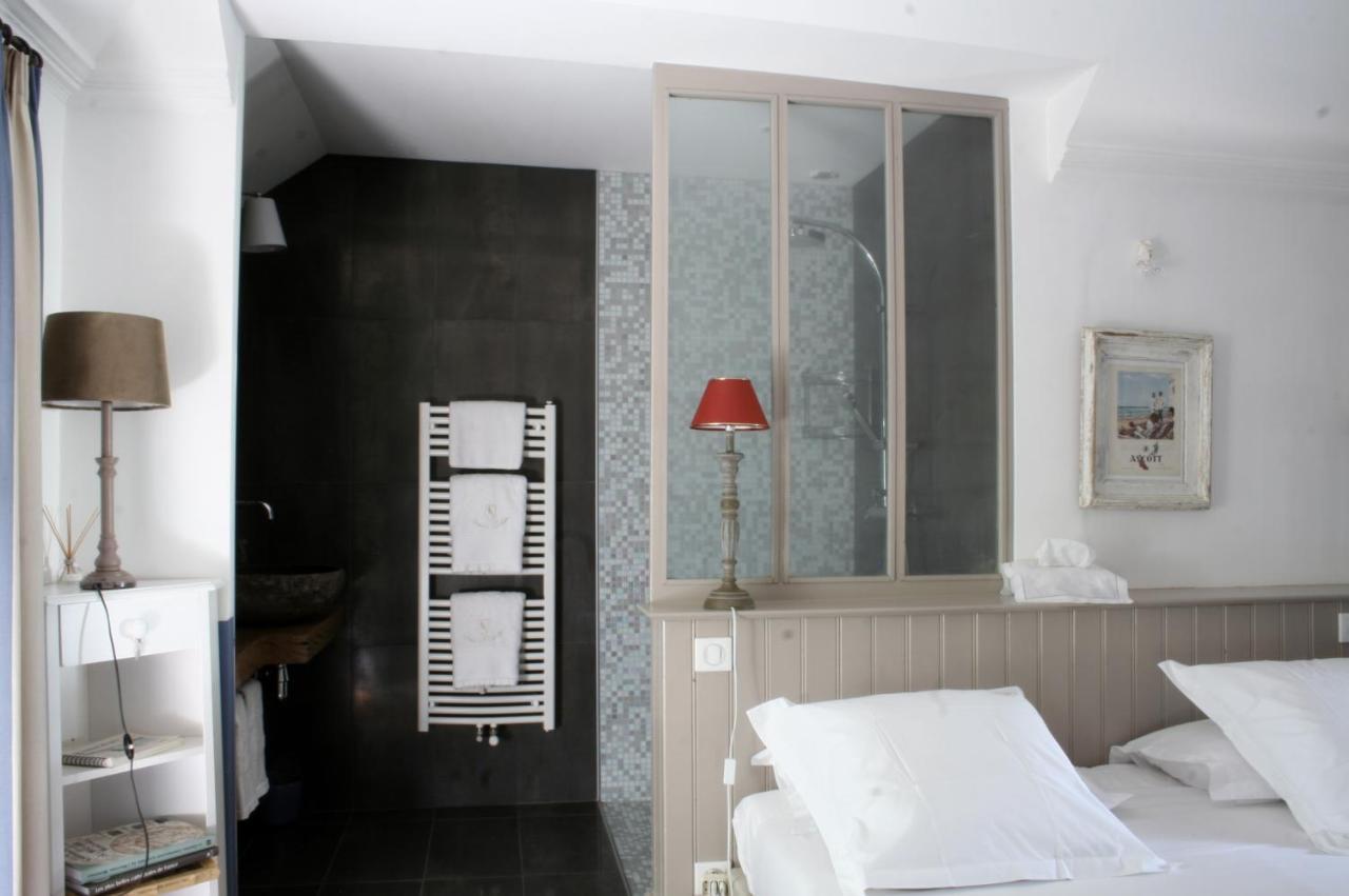 Chateau De L'Oiseliniere Bed & Breakfast Gorges  ภายนอก รูปภาพ