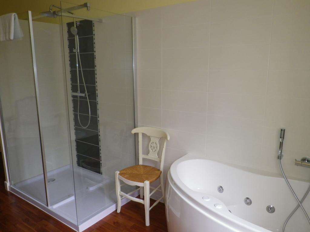 Chateau De L'Oiseliniere Bed & Breakfast Gorges  ห้อง รูปภาพ