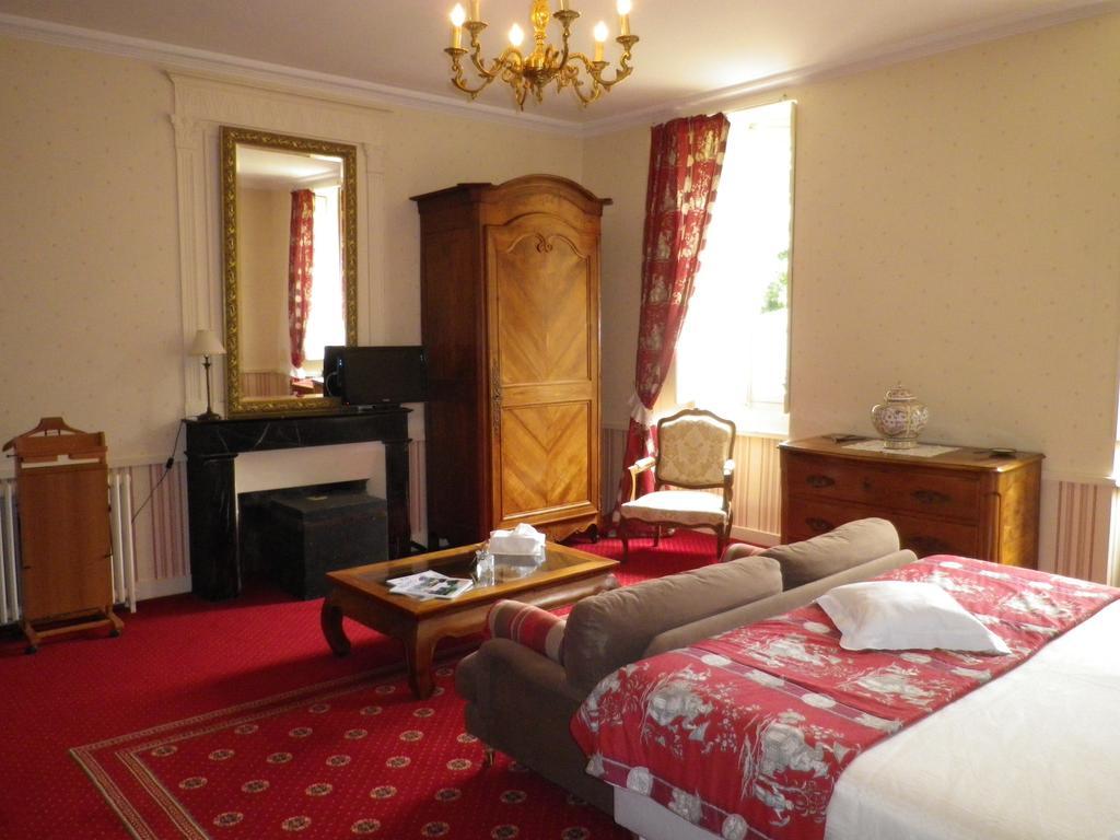 Chateau De L'Oiseliniere Bed & Breakfast Gorges  ห้อง รูปภาพ