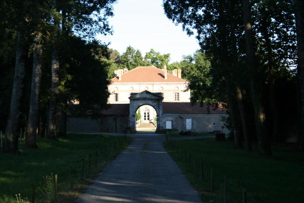 Chateau De L'Oiseliniere Bed & Breakfast Gorges  ภายนอก รูปภาพ