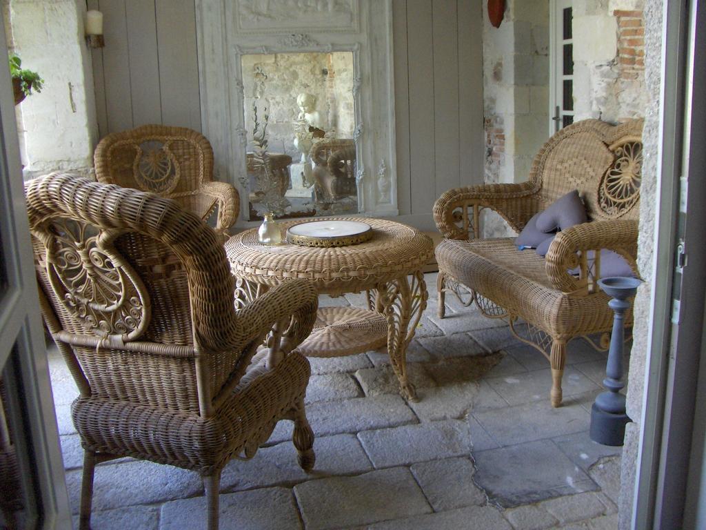 Chateau De L'Oiseliniere Bed & Breakfast Gorges  ภายนอก รูปภาพ